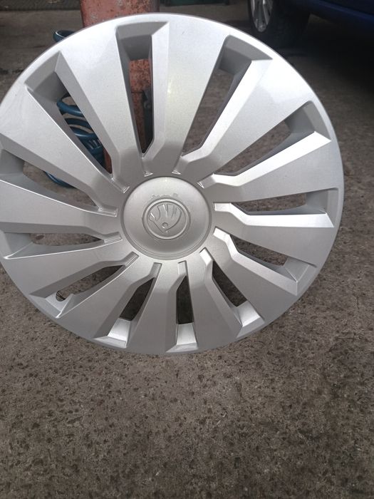 Диски с ковпаками R16 original