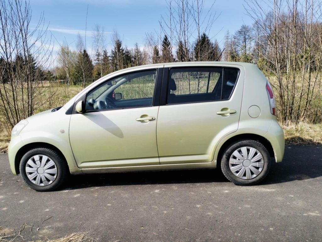 Daihatsu sirion 1.3 2005r