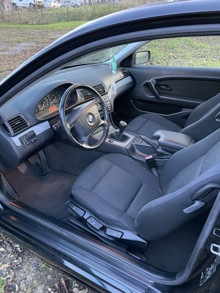 BMW 316TI Oryginalna farba bez rdzy i odprysków