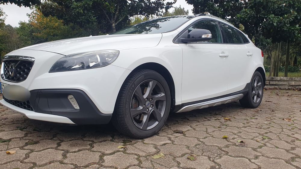 Volvo V40 cross country 2.0  D4