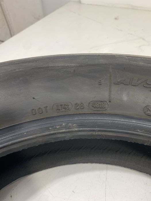 Avon Cobra Chrome 160/80/16 Nr2975