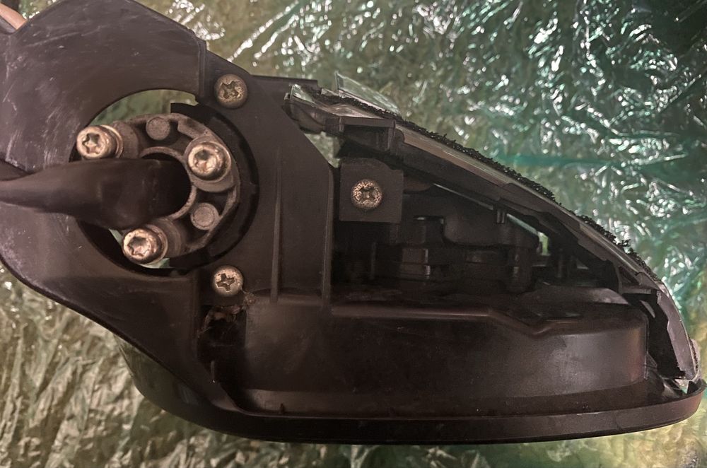 Дзеркало ліве mazda 3 bp sedan