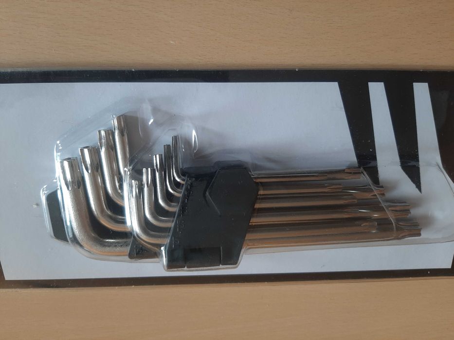 Nowy Zestaw kluczy klucze Imbusowe Imbusy TRX Torx  T10-T50 9szt chrom