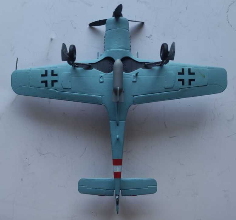 Własnoręcznie wykonany model samolotu Focke-Wulf Fw-190D-9 "Langnasen"