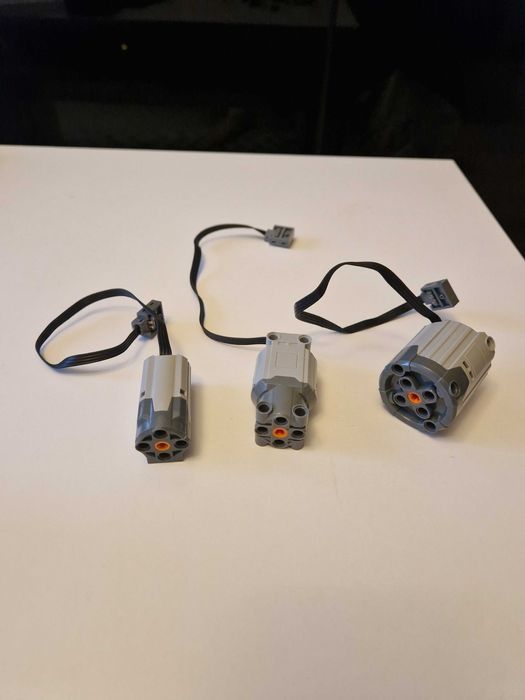 Silniki do LEGO technic rozmiar M, L lub CL. Możliwa konfiguracja