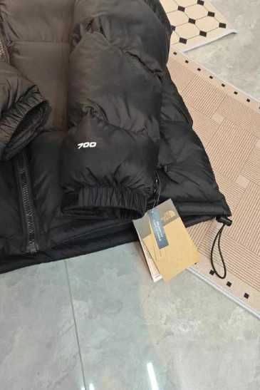 Czarna-kurtka -ITNFI- NorthFace-700-Rozmiary-M