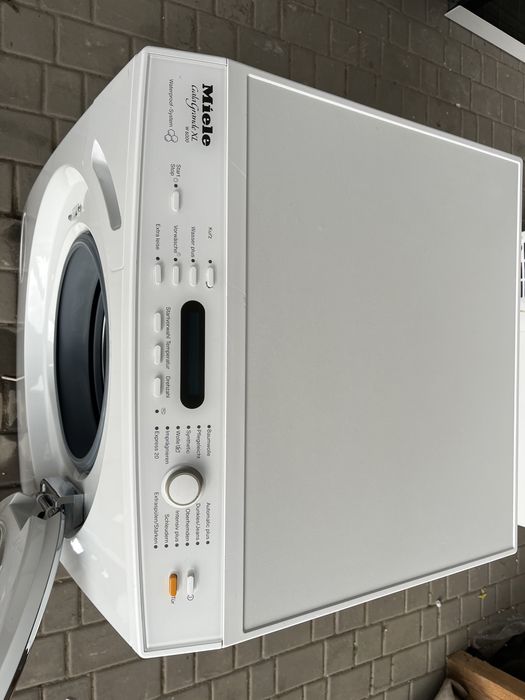 Пральна машина Miele W6547 на 7 кг.