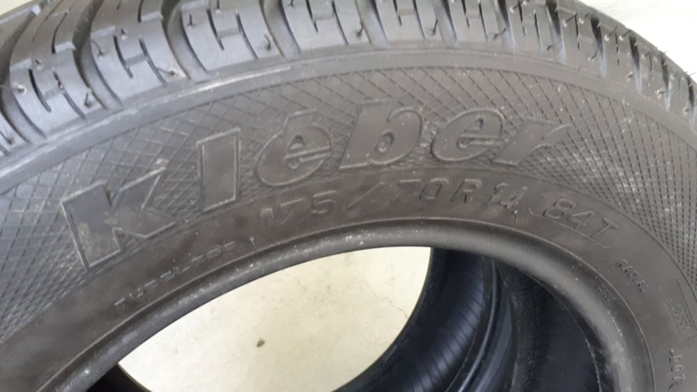 Dois pneus novos 175/70 r14 84T Kléber