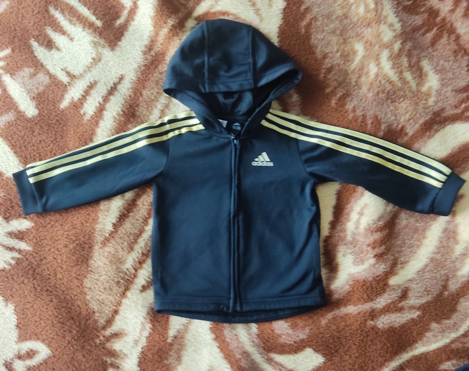 Sprzedam dres adidas 80