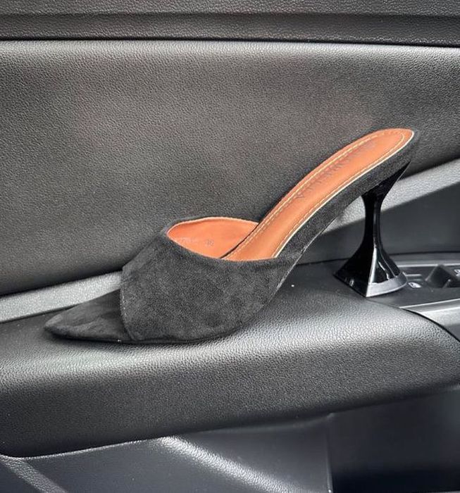 Шльопанці,босоніжки