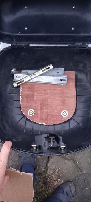 Багажник для мопеда . Кофр