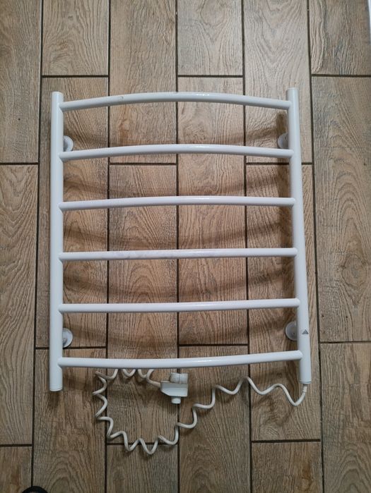 Сушарка для рушників електрична 65/55 б/в