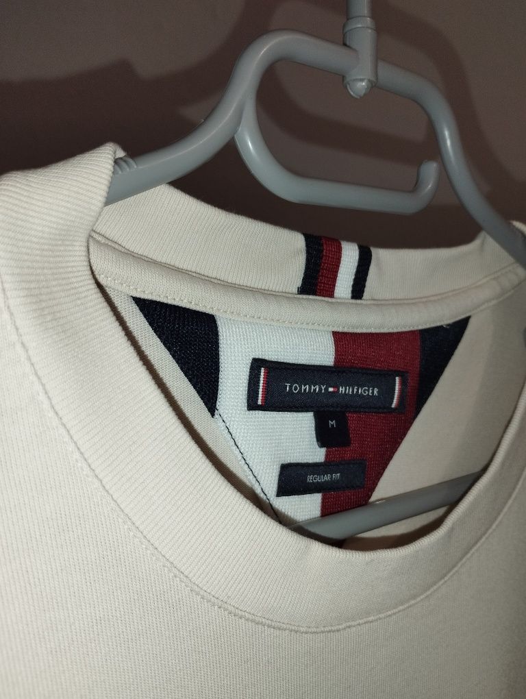 Tommy Hilfiger | T-shirt com Logo Bordado