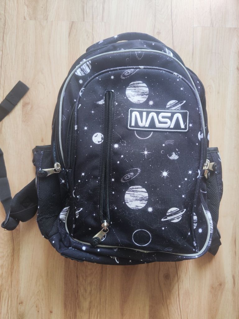 Plecak szkolny NASA cztero komorowy