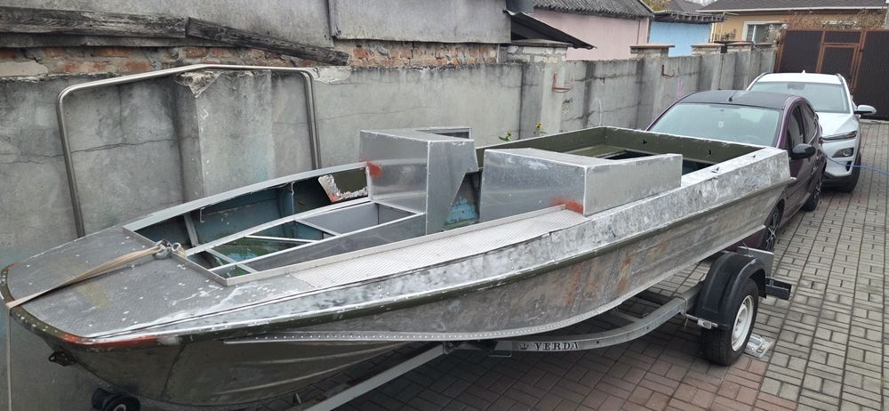 Казанка 5м Honda bf50 инжектор + лафет