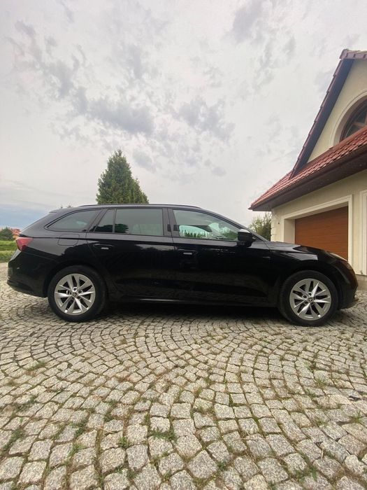 Skoda Octavia SALON PL Bezwyp Or.lak Mod.2023 G.Fot Navi 2xParktr Vat23% IDEAŁ