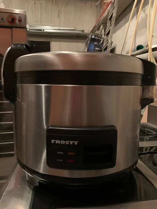 Рисоварка Frosty