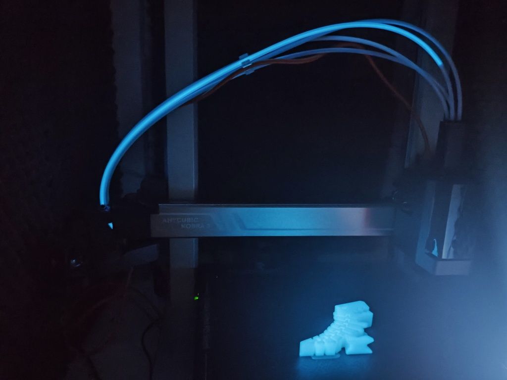 Filament Anycubic PLA świecący w ciemności niebieski Glow in Dark Blue