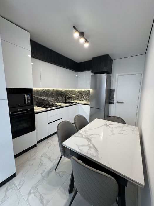 Перша здача , Наукова , Трускавецька , новобудова , котел , ванна