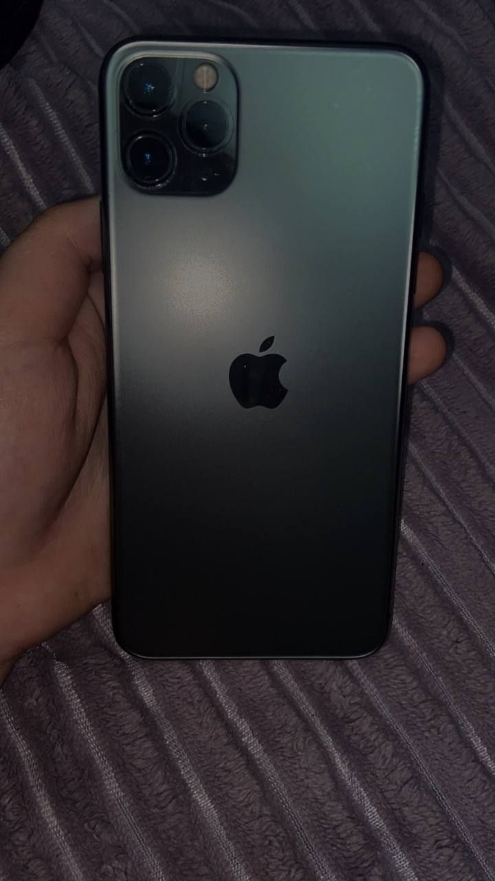 Продам iPhone 11 Pro Max 64g