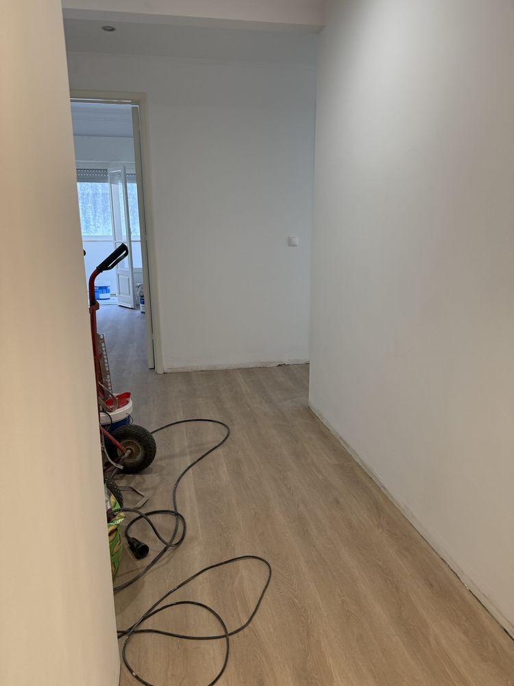 Arrendo T2 remodelado - Anjos