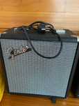 Amplificador de baixo Fender