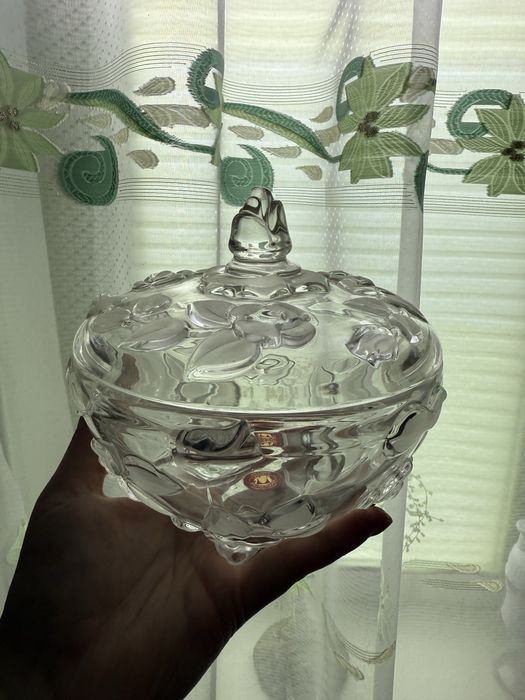 Ваза цукерниця з кришкою