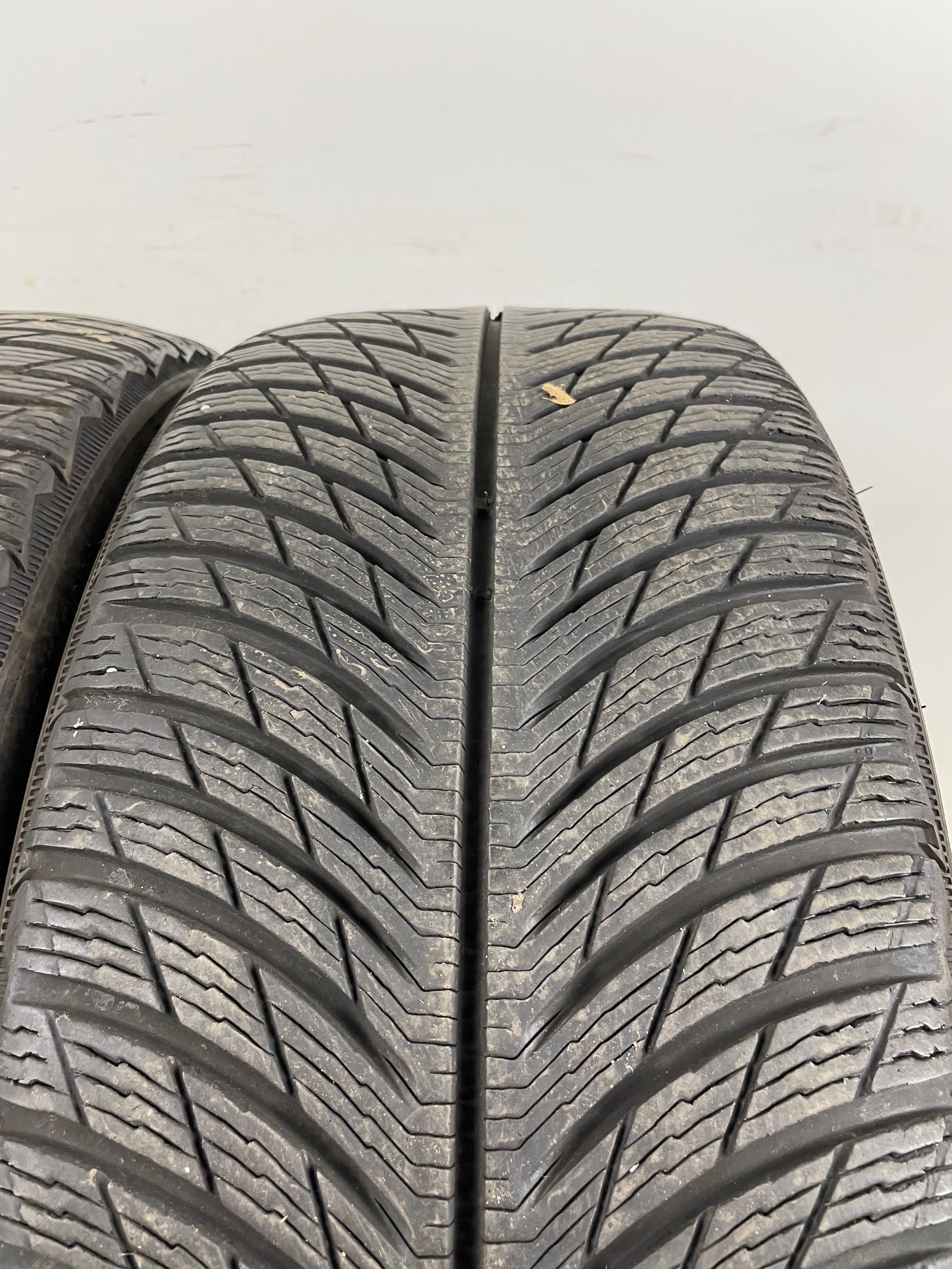 235/40R19 96W XL Michelin Pilot Alpin 5