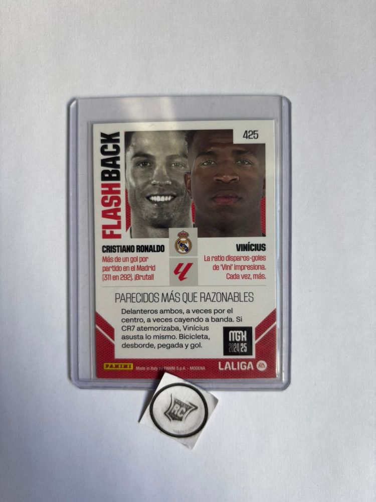 Cristiano Ronaldo e Vinicius Junior Flahsback card Panini Megacracks
