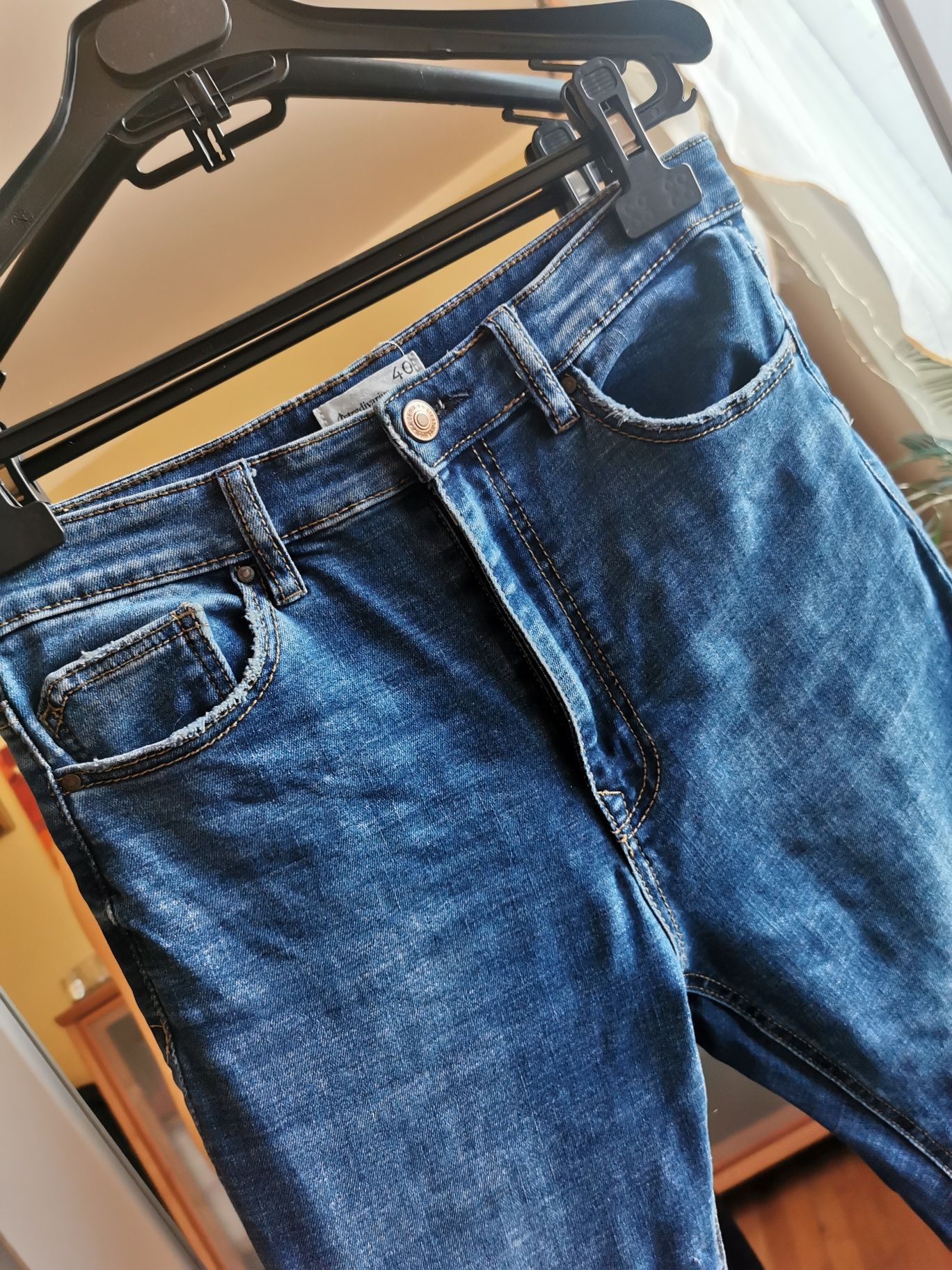 Niebieskie spodnie dzwony flare jeansowe split rozcięcie high waist 40