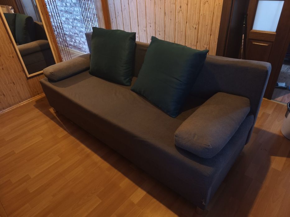 Oddam za darmo kanapę rozkładana do spania