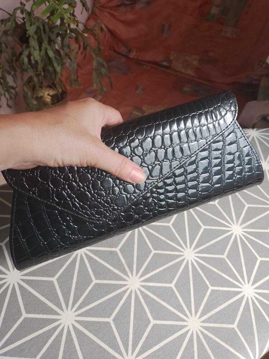 Клатчи , сумочки