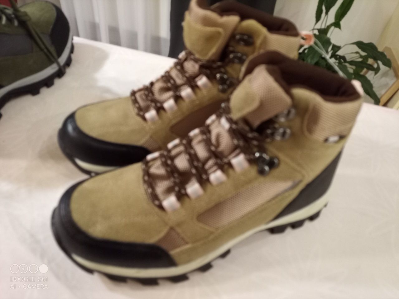 Nowe buty dla dziecka rozmiar 37