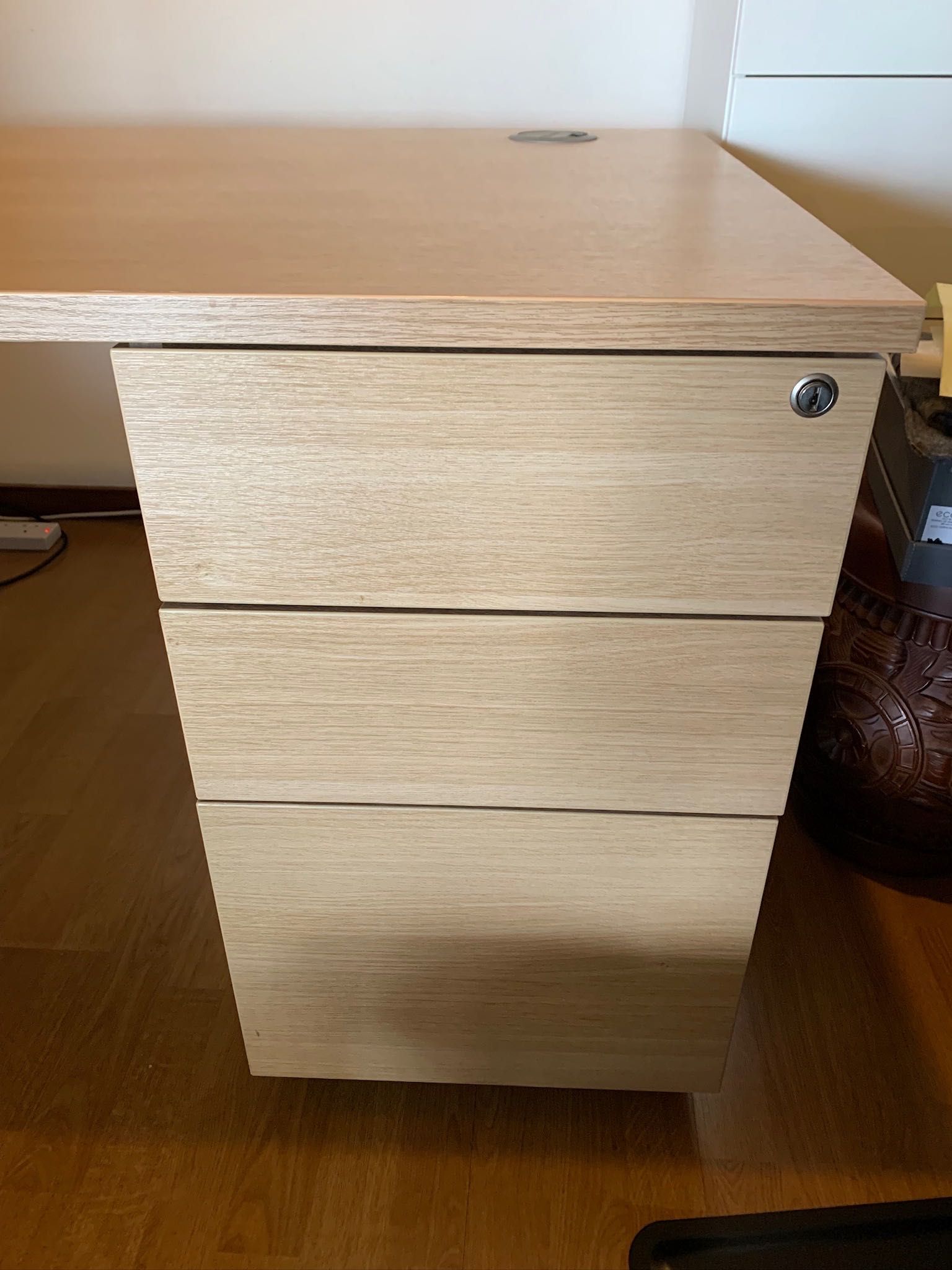 Secretária em ótimo estado / desk for home office