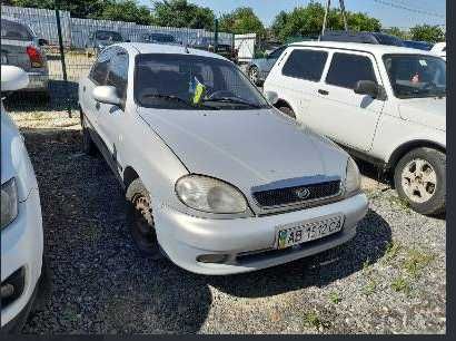 Легковий автомобіль ЗАЗ Ланос