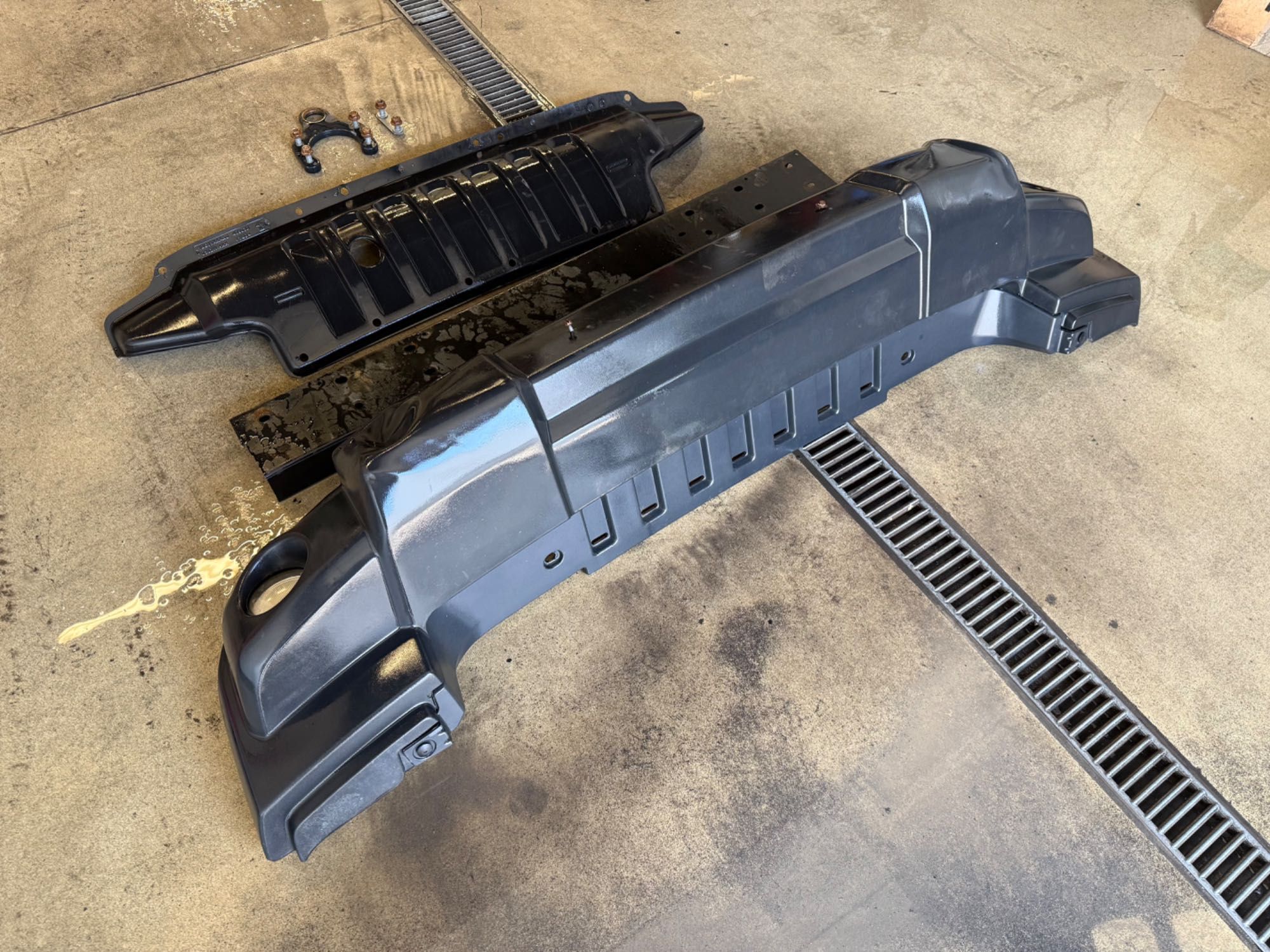 Zderzak przedni Jeep Wrangler JK - Europa - komplet