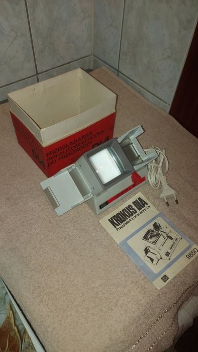 Krokus DIA PZO Warszawa - przeglądarka do  slajdów z instrukcją.