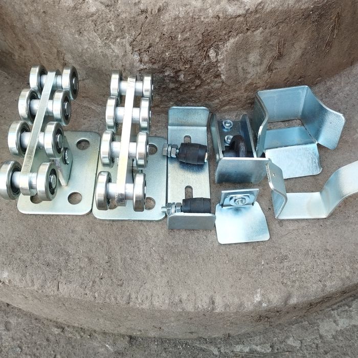 Фурнитура для консольных ворот.