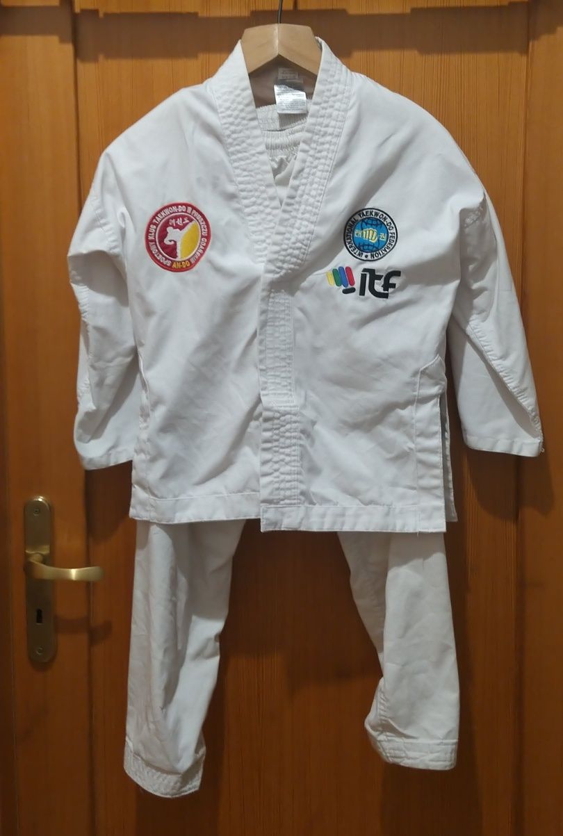 Dobok taekwondo 140