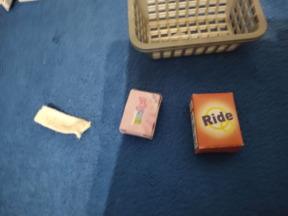 Zestaw mebli na lalek (toaleta) +niespodzianka gratis