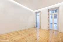 Apartamento T5 NOVO em Lisboa