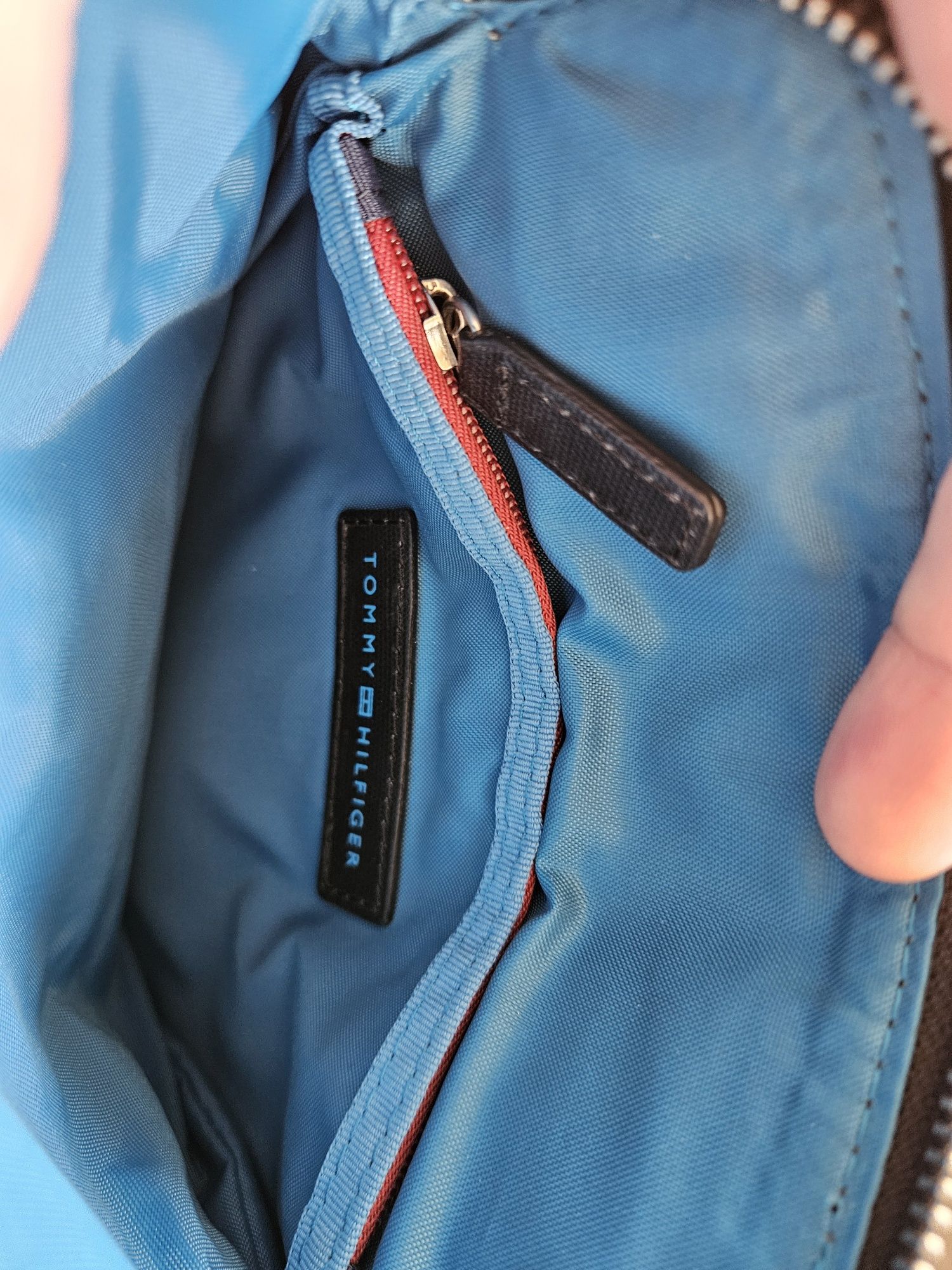TOMMY HILFIGER saszetka listonoszka torba na ramie NOWA