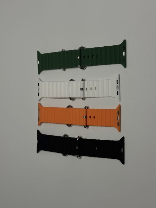 Ремінці та аксесуари для смарт годинників