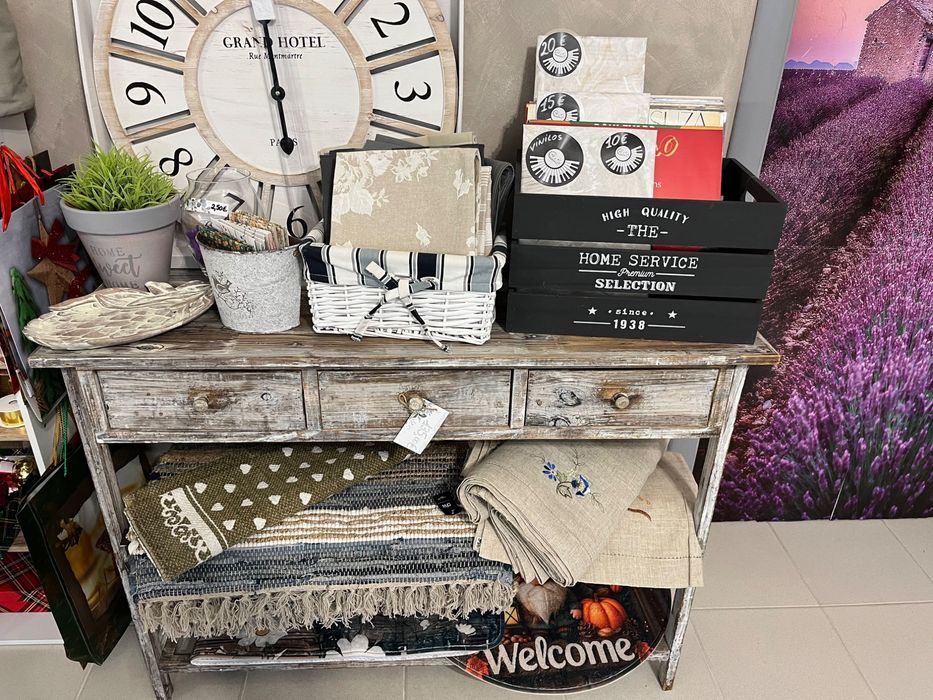 Móveis e decoração