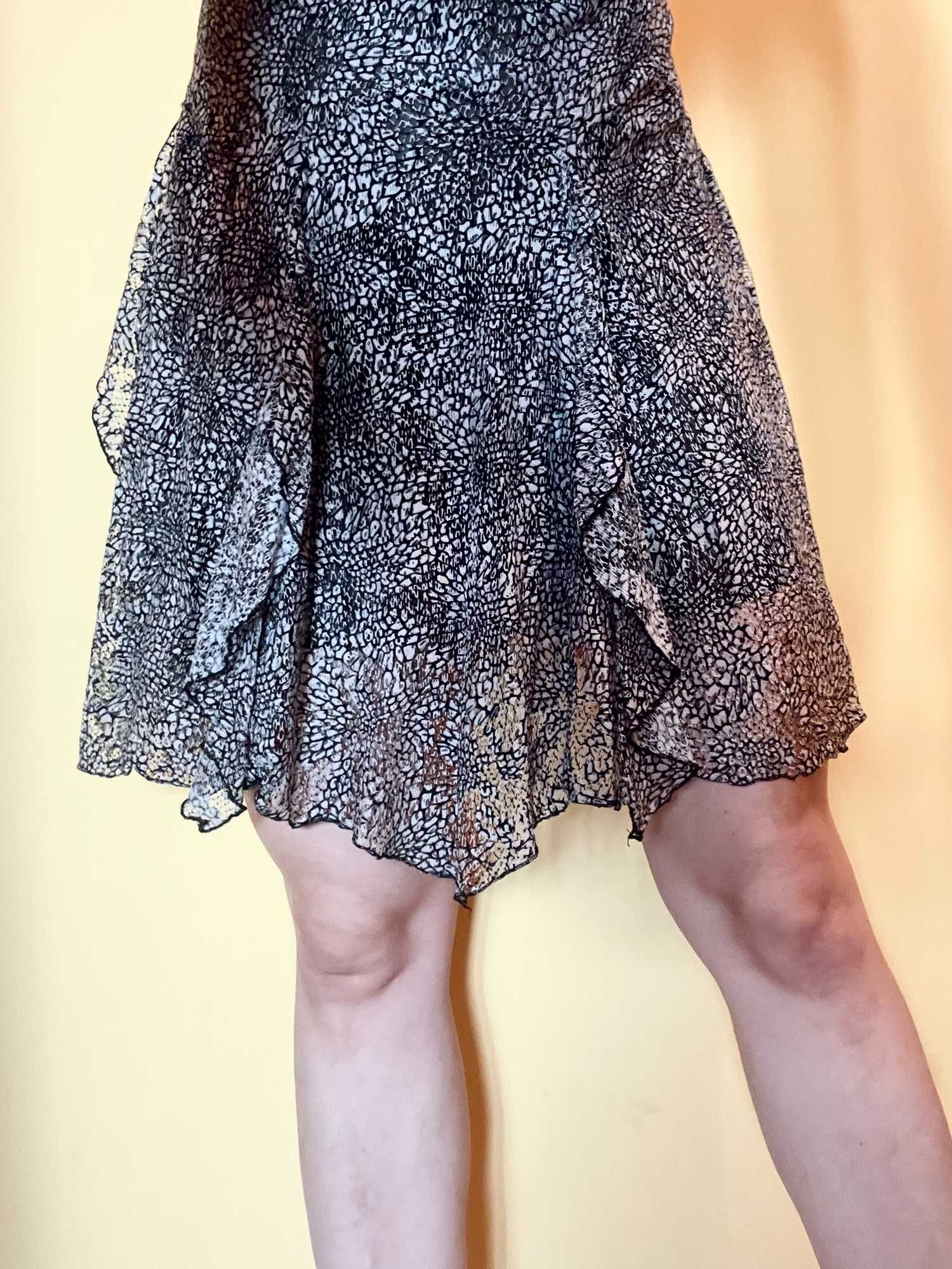Czarno-szara sukienka na ramiączkach, falbanki, Amisu, 36