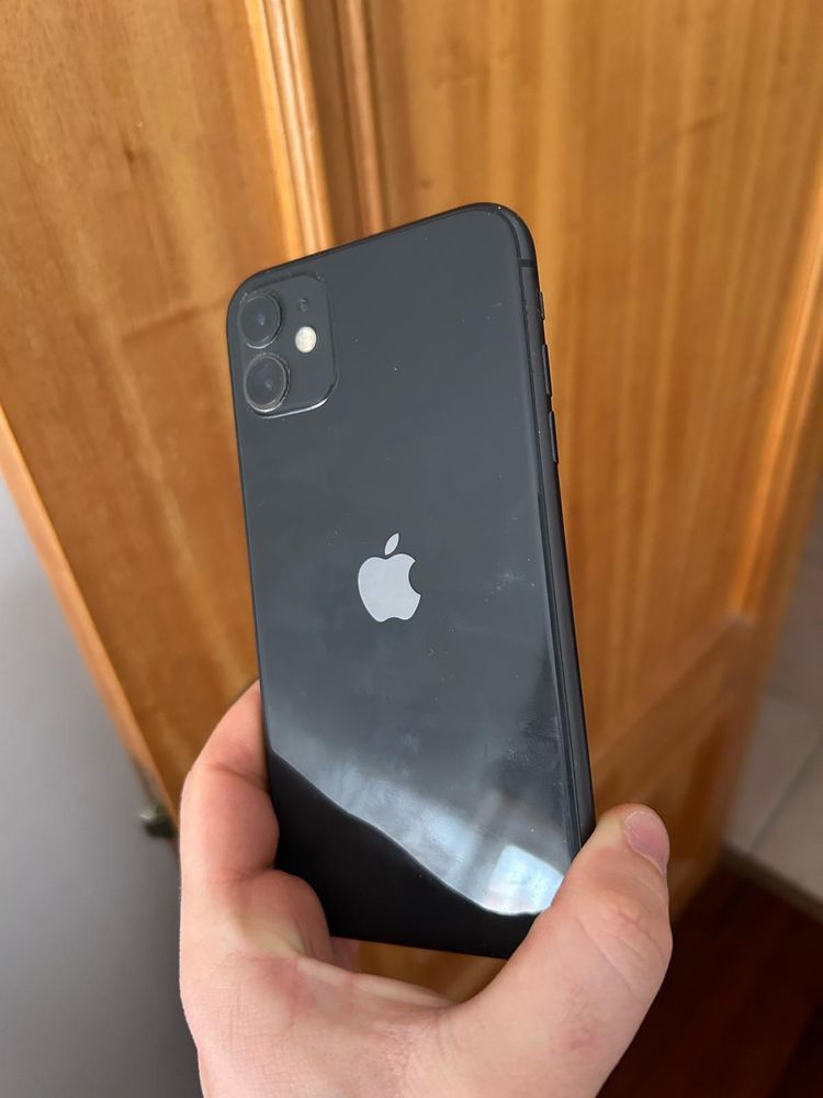 Iphone 11  cor preta de 64 GB