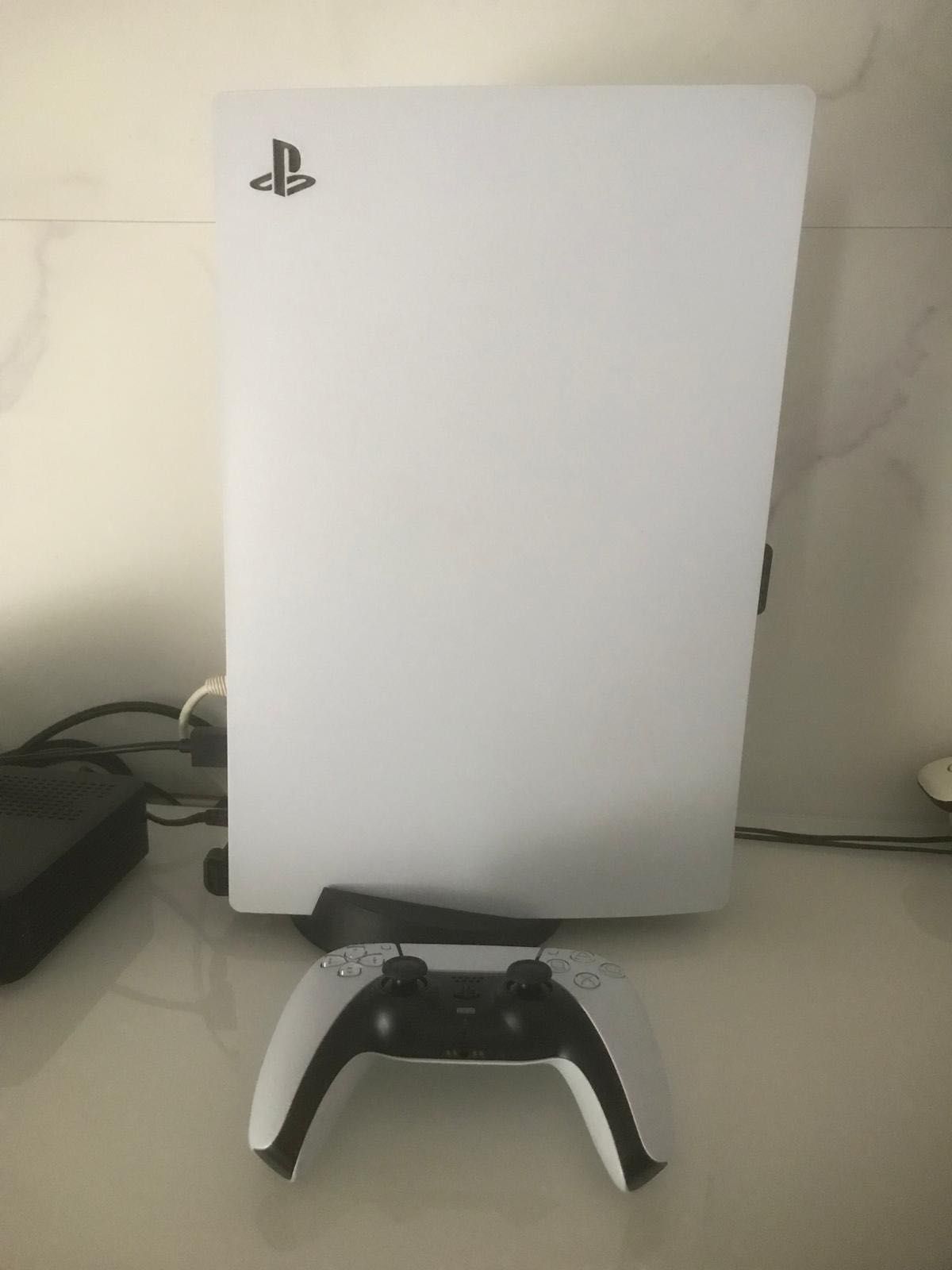 PlayStation 5 standard ( 825gb) como nova com monitor gamimg