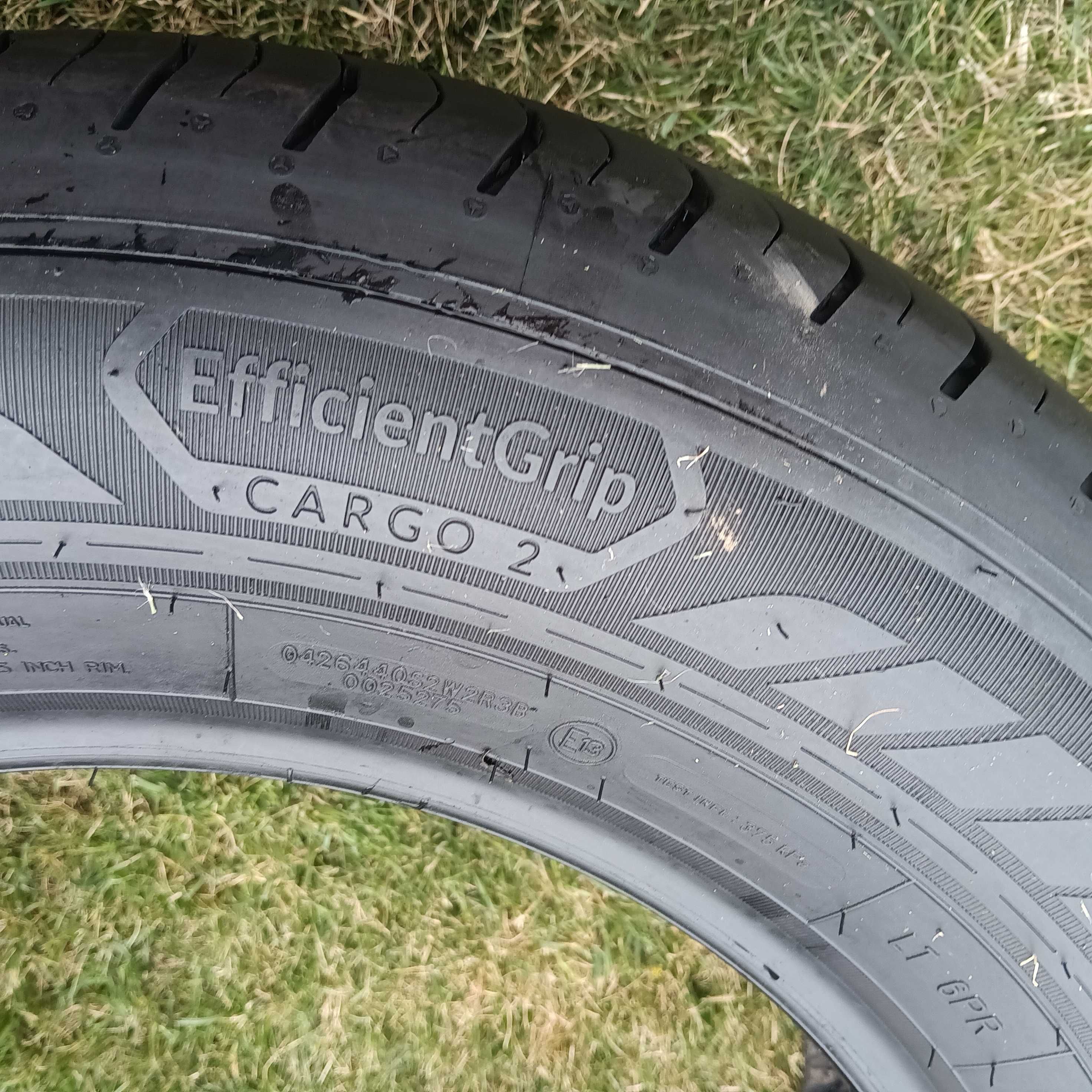 opona 215/65/16C Goodyear Efficient Grip Cargo 2 1 sztuka 9mm 2024