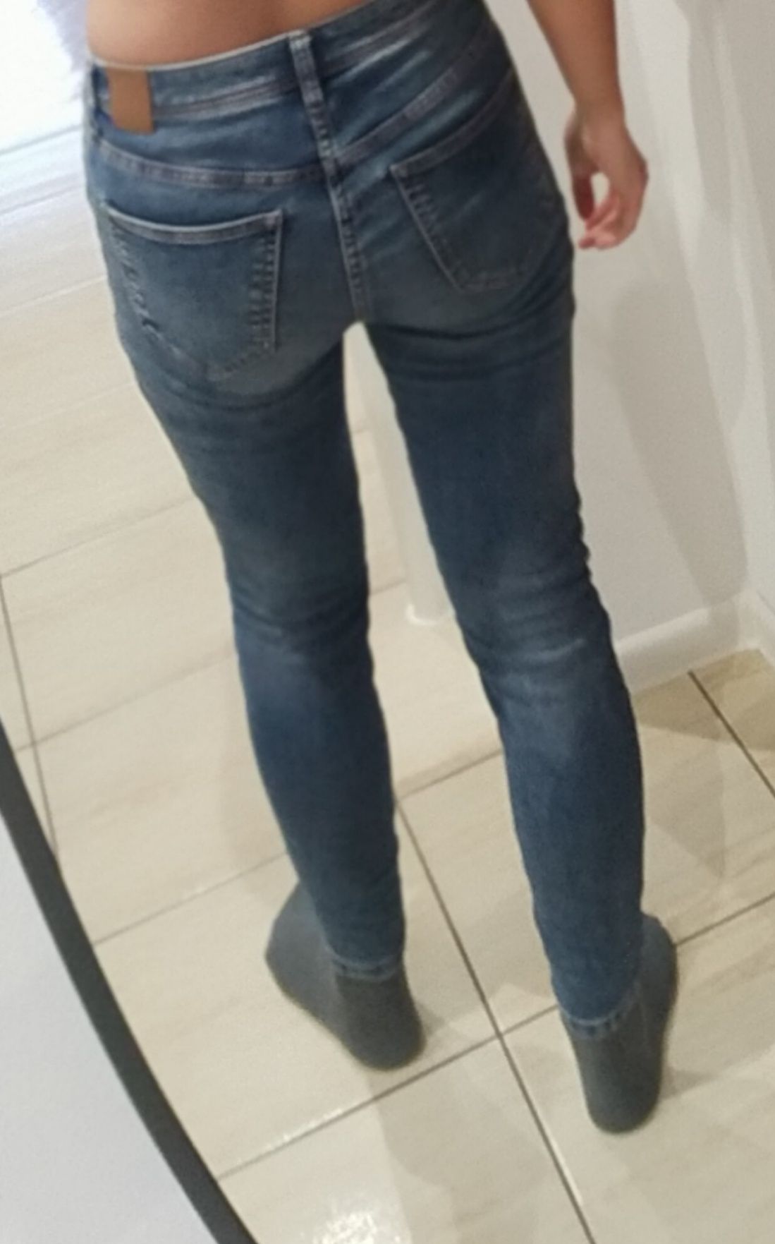 Spodnie jeansy New Yorker r. M 27