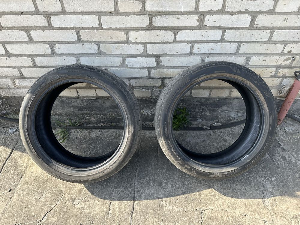 Шини Bridgestone 225/45/19